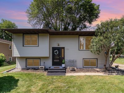 1196 Tyler St S, Shakopee, MN, 55379