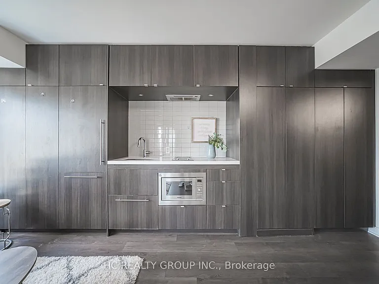 155 Yorkville Ave #2014 — Photo 3