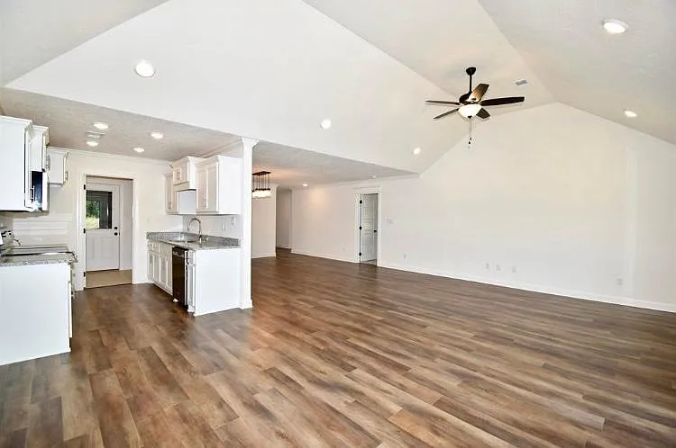 66 Bear Trace Dr — Photo 3
