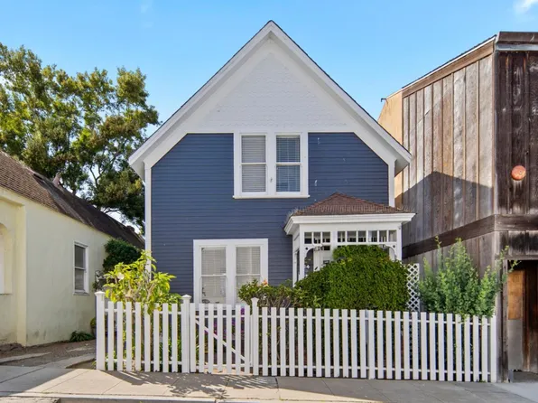 224 16th St, Pacific Grove, CA 93950