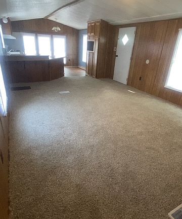 4th image of 813 E Paris Ave #11