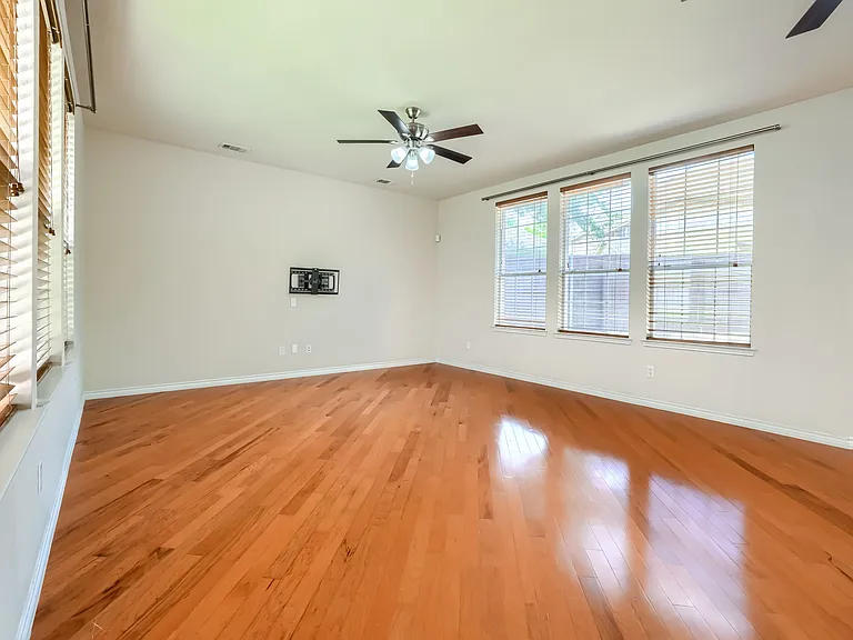 6517 Renewal Rd — Photo 14