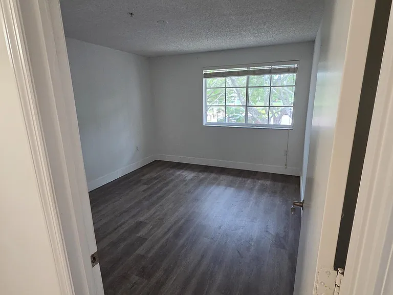 12112 Standrews Pl #212 — Photo 16