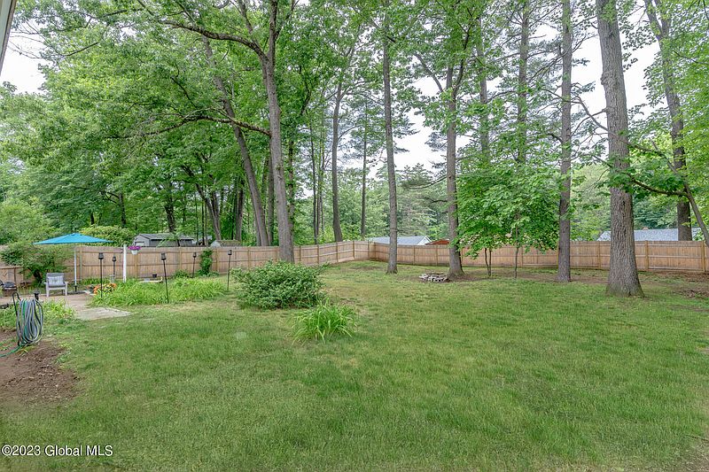 3rd image of 68 Trottingham Road
