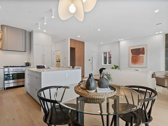5th image of 2211 William St #2