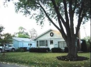 3 E Pineview Dr, Round Lake Park, IL
