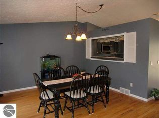 5125 Marks Ln, Traverse City, MI 49684