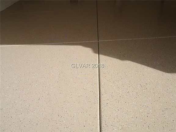 5th image of 11004 Royal Highlands St
