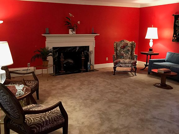4th image of 716 Fairview Dr