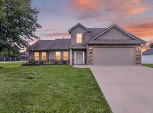 3901 Jungle Tree Dr, Columbia, MO 65202