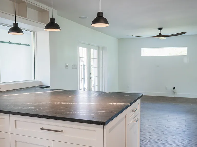 4819 W San Miguel St — Photo 83