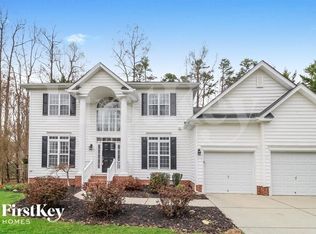 5207 Olde Forest Dr, Greensboro, NC 27406