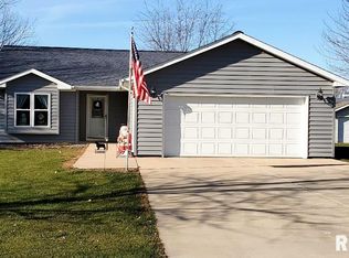 760 West #N, Dunfermline, IL 61524