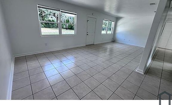 2nd image of 2420 SE 15th St