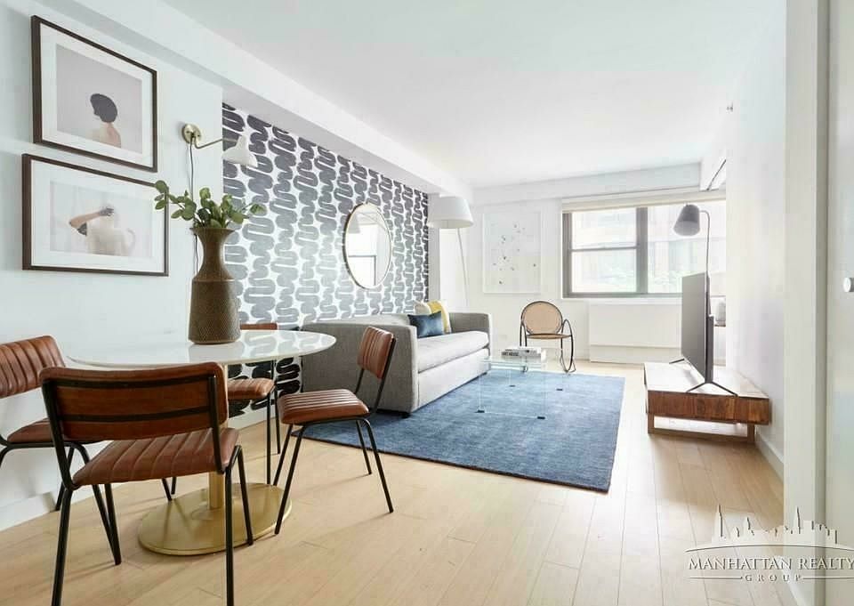 1st image of 222 E 39th St APT 11A