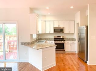 14711 Beaumeadow Dr, Centreville, VA 20120