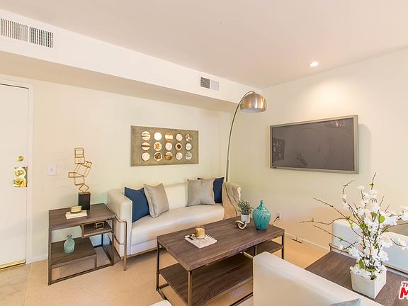 2nd image of 1010 Palm Ave APT 304