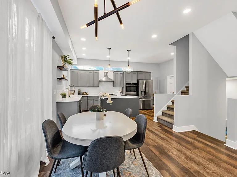 2702 Bridge Ave — Photo 8