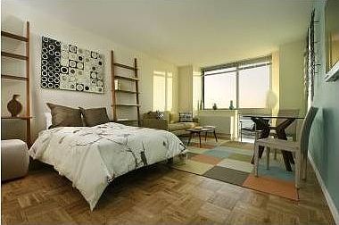 2nd image of 505 W 37th St Ph 2
