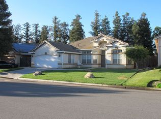 5463 W River Bottom Ave, Fresno, CA 93722