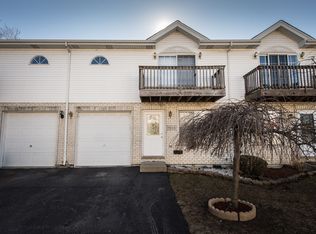 7215 S Ferdinand Ave, Bridgeview, IL 60455