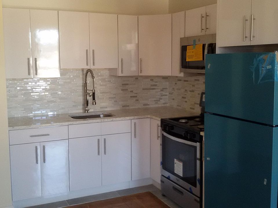 1st image of 15075 87th Ave #2