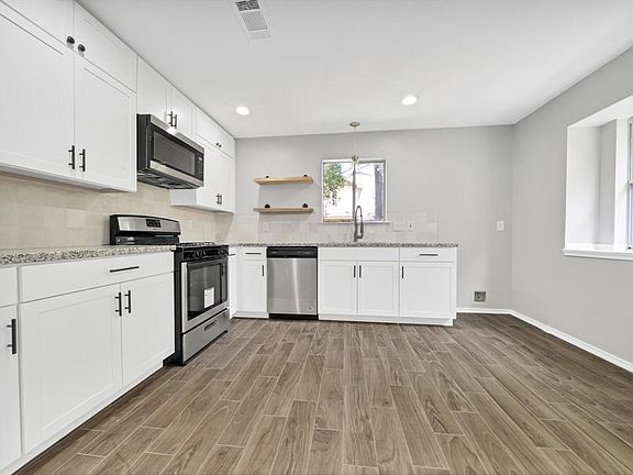 5th image of 4703 Black Rock St