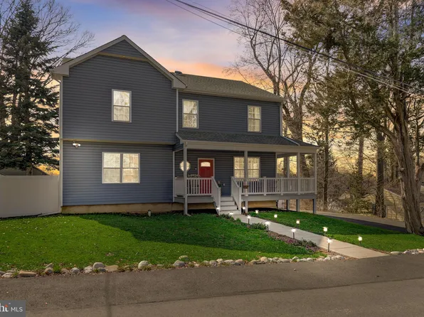 423 Walnut Ave, Trevose, PA 19053