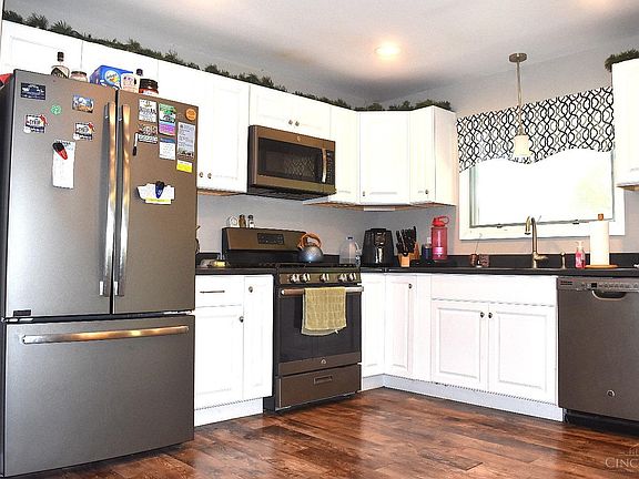 5th image of 9002 Green Meadow Dr