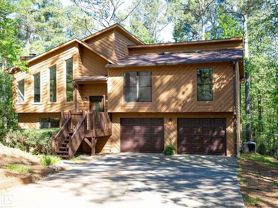 1st image of 3293 Fowler Blvd #1