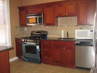 Rented by Zikos Realty Services