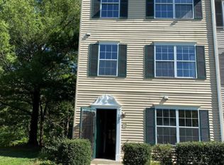 800 Alabaster Ct, Capitol Heights, MD 20743