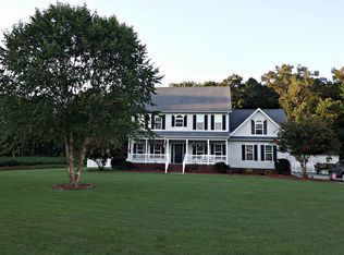 112 Ashton Ave, Elizabeth City, NC 27909
