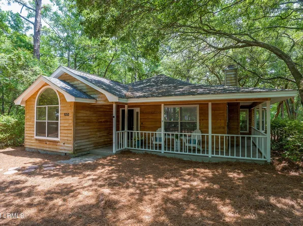 100 Wade Hampton Dr, Beaufort, SC 29907