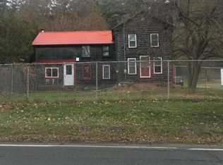 919 Bradford Hill Rd, Crown Point, NY 12928