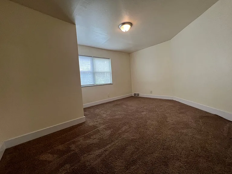2414 Patterson St — Photo 14