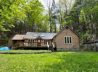 25 High Bridge Rd, Brattleboro, VT 05301