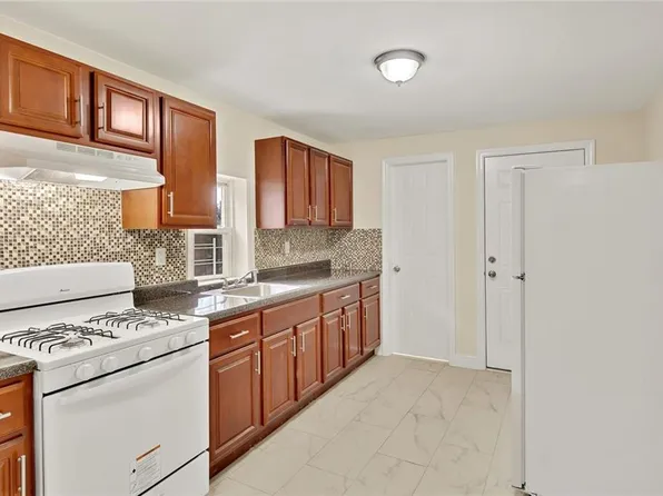 142 Hawthorne Ave, Yonkers, NY 10701