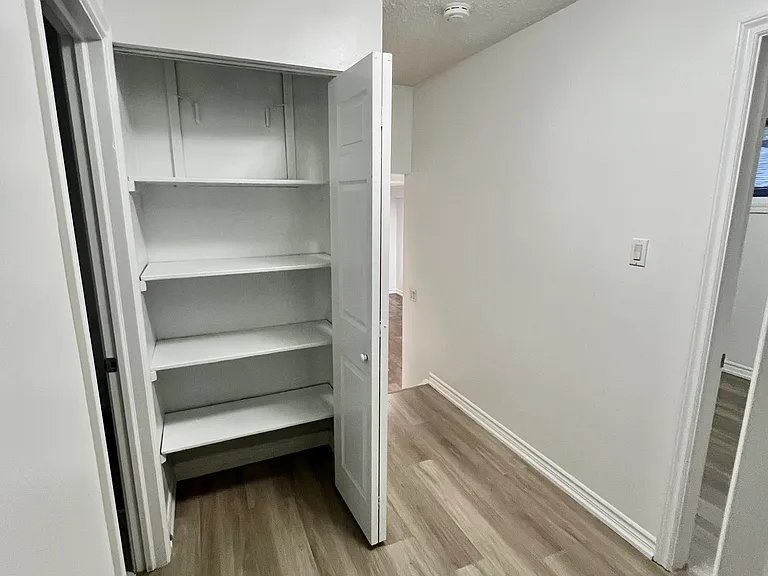 790 Stone Church Rd E #1 — Photo 12