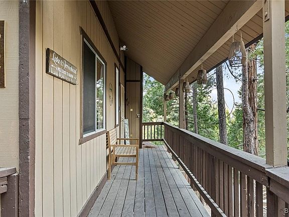 3rd image of 837 Grass Valley Rd