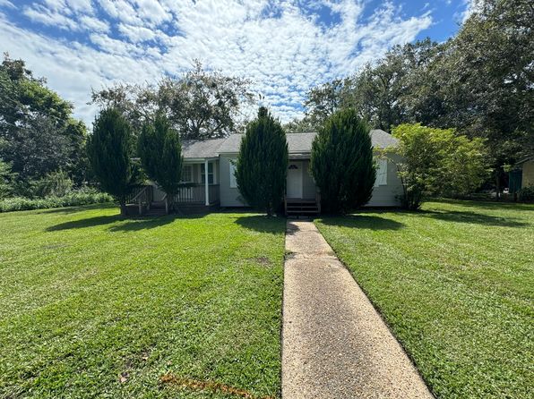 1210 Live Oak Ave
