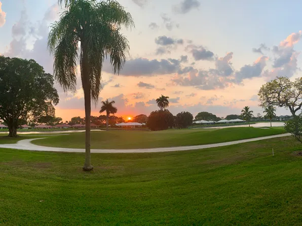 300 John F Kennedy Dr APT 101, Atlantis, FL 33462