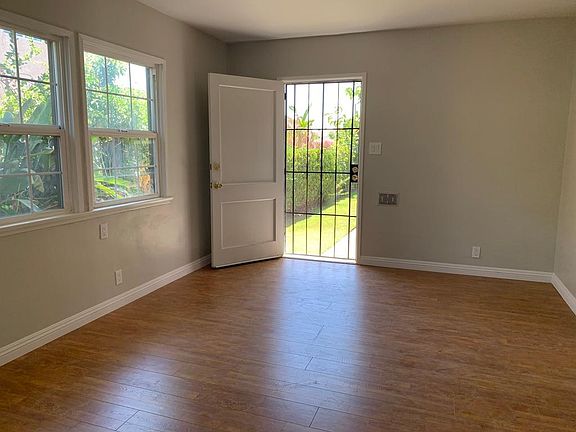 2nd image of 655 W Live Oak St #C