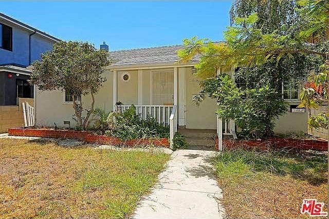 2nd image of 1649 Centinela Ave