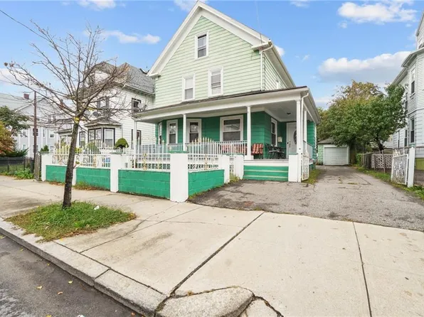218 Webster Ave, Providence, RI 02909