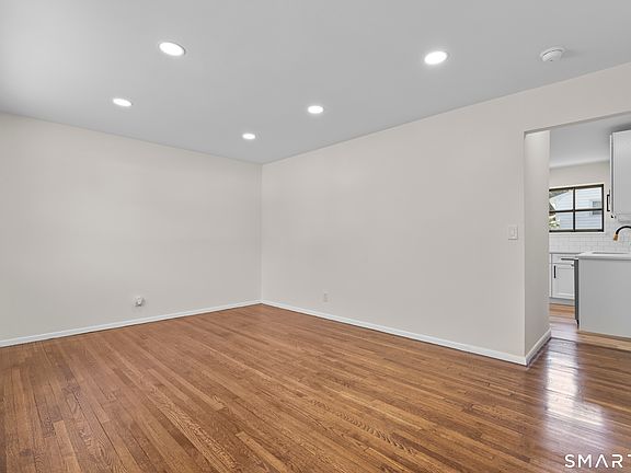 3rd image of 63 Eileen Road