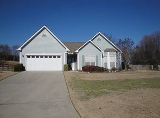 1585 Keylake Dr, Suwanee, GA 30024