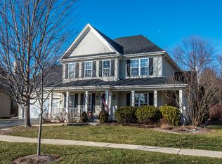 39W190 Preston Cir, Geneva, IL 60134