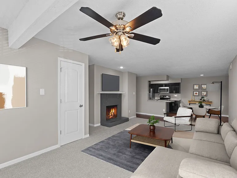 The Bishop (Renovated) - 1 Bed / 1 Bath - 793-837 Sq.Ft.
