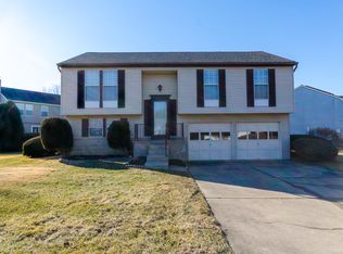 126 Cottonwood Dr, Marlton, NJ 08053